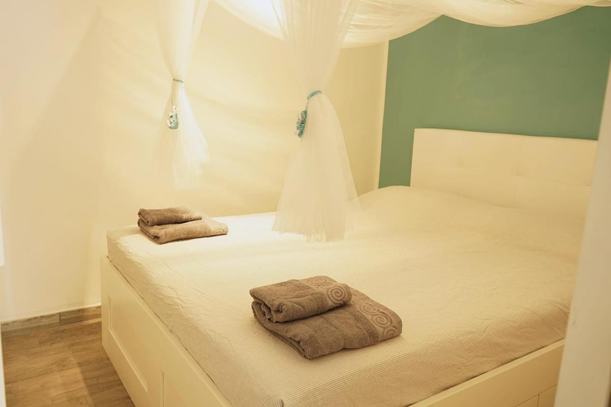 Appartement Ai Bastioni Di - 1 Bedroom A Few Meters From The Town Center Alghero